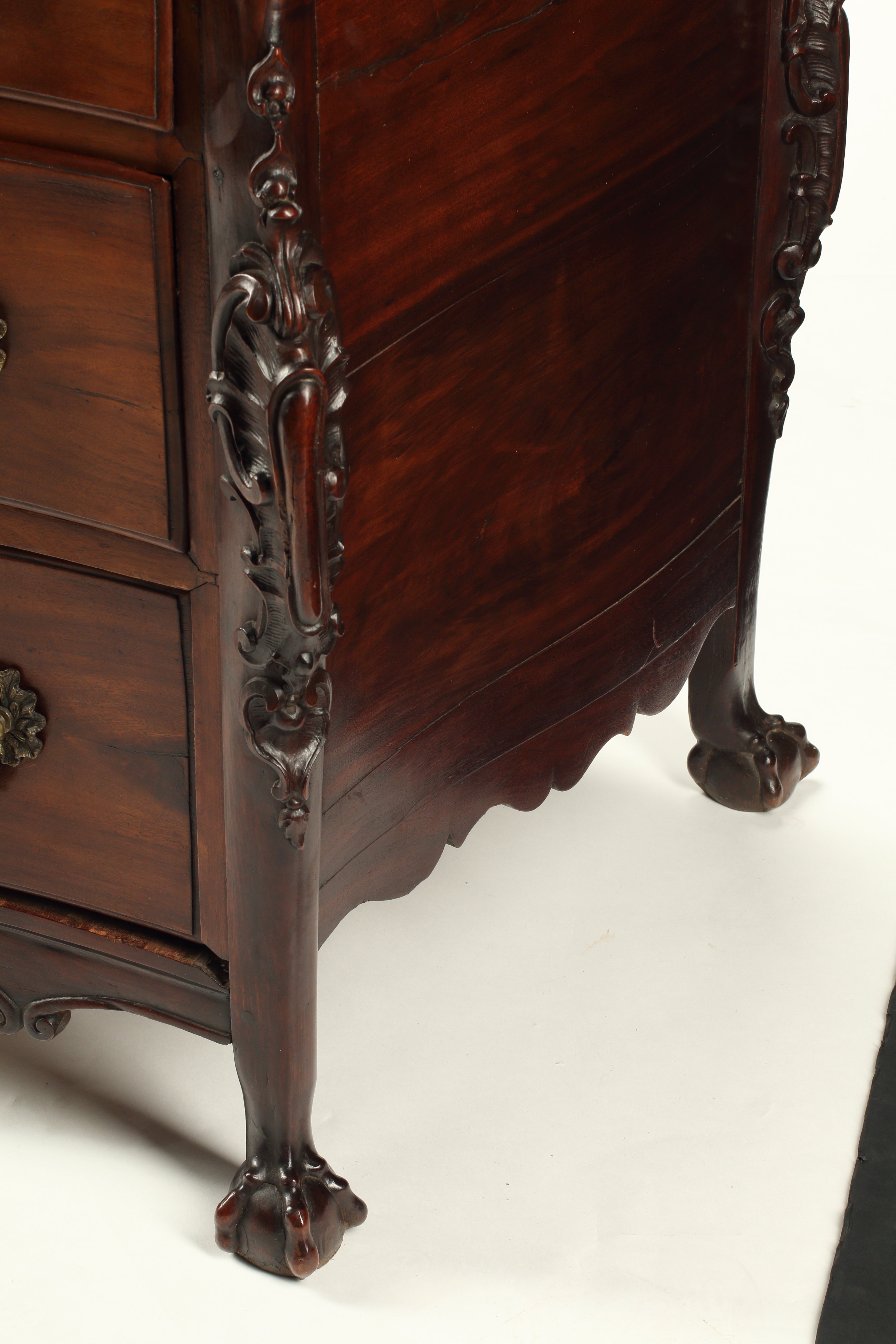 Jacaranda Chest of Drawers, 18th Century Portuguese