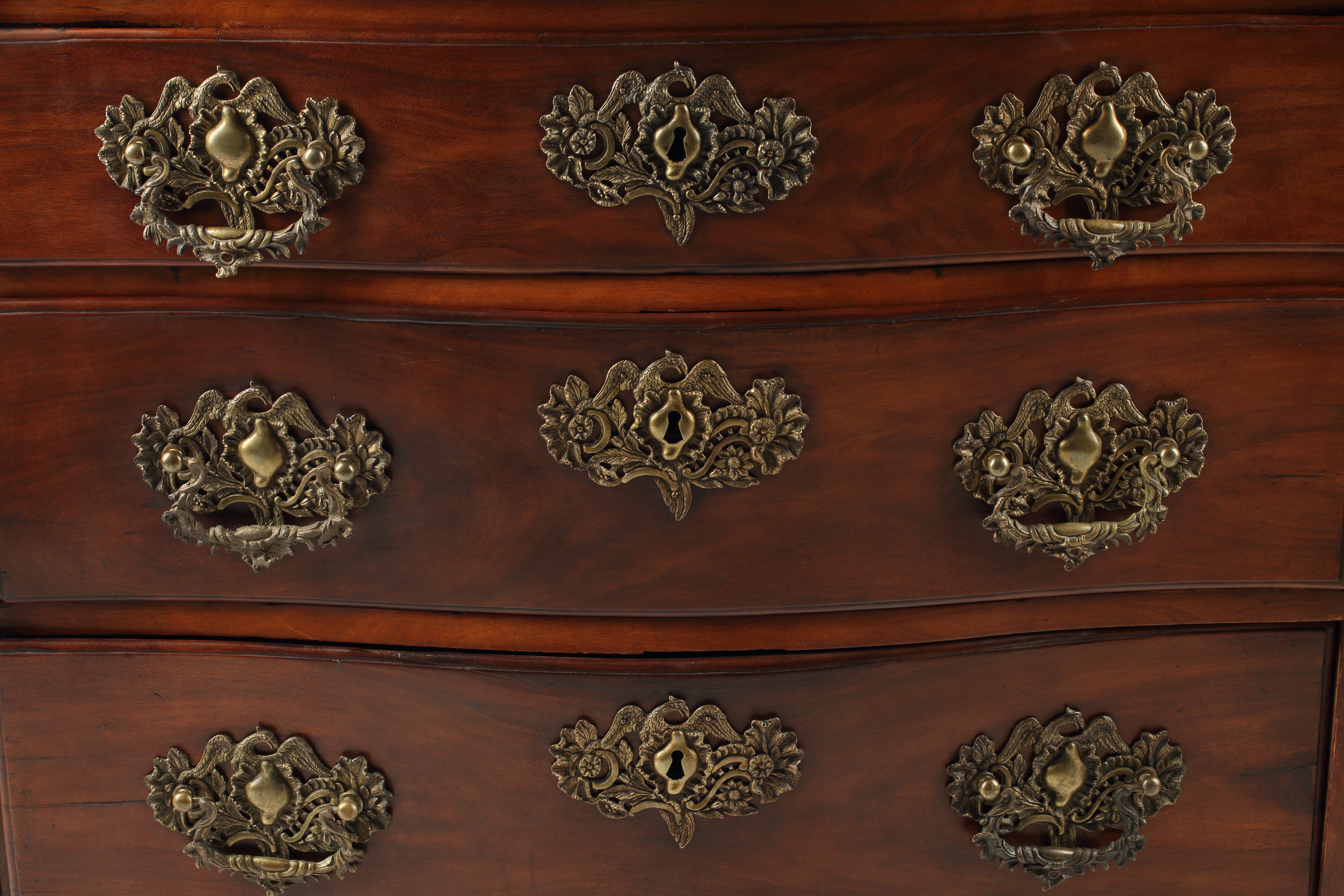 Jacaranda Chest of Drawers, 18th Century Portuguese